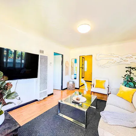 Comfortable And Cozy Home - Fr - Bre